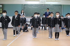 修了式前日の英宏小にて