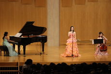 芸術鑑賞会「みんなで歌おう」
