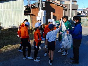 小学校･中学校合同「清掃ボランティア活動」