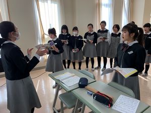 卒業式　歌の練習が始まっています　【学校行事】