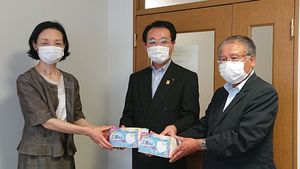 マスク 1,400枚をご寄贈いただきました