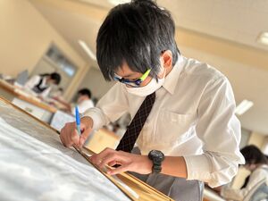 ミシンでエプロン作り【学校生活】