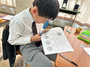 サッカーボールをつくろう！　【知力学力育成】