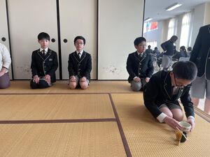 茶道体験【授業風景】