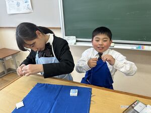 マイ エプロンの製作【授業風景】
