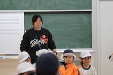 先生の横顔　りか先生